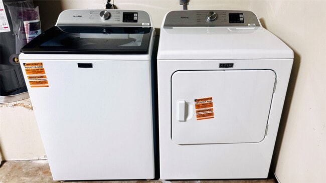 Building Photo - 1903 Brushy Creek Dr