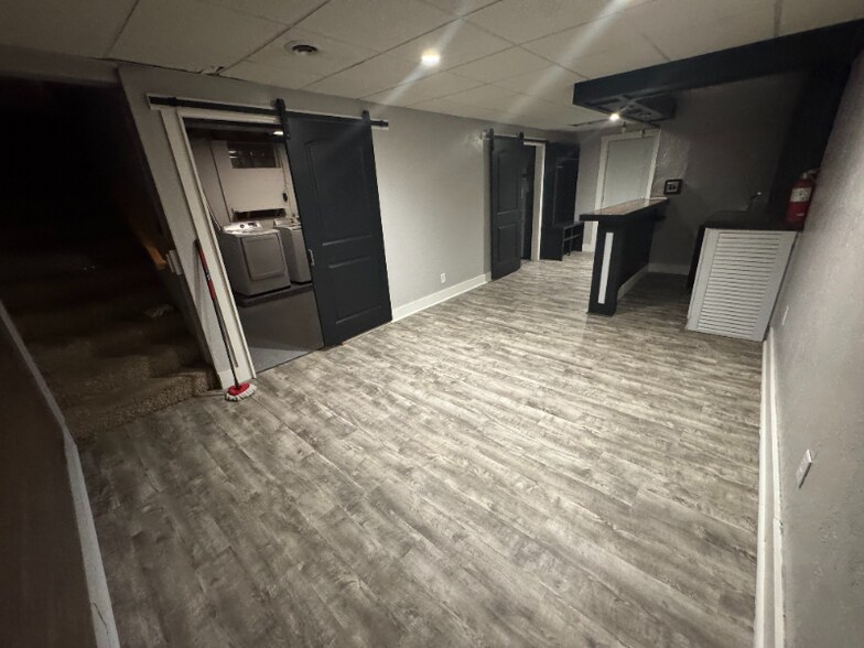 Building Photo - 830 25th St