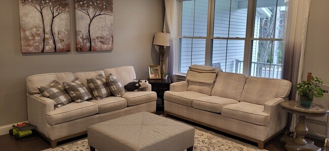 Building Photo - 299 Lexington St