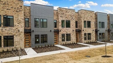 Building Photo - 4102 W Olive St