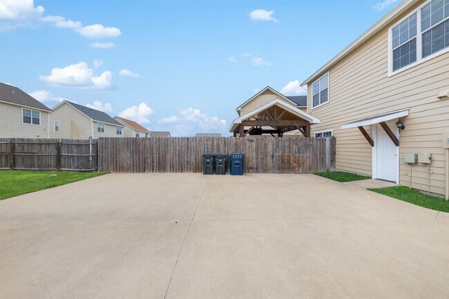 Building Photo - 2610 Mandi Ct