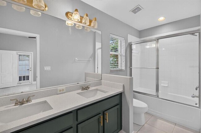 Building Photo - 7961 Carriage Pointe Dr