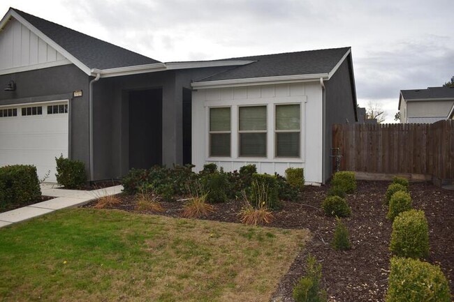 Building Photo - 3715 Bonifacio Way