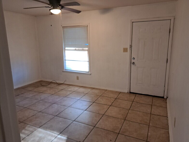 Building Photo - 4046 Keating Dr