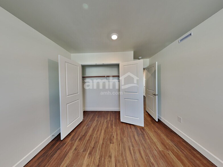 Building Photo - 7500 S Via Bombachas