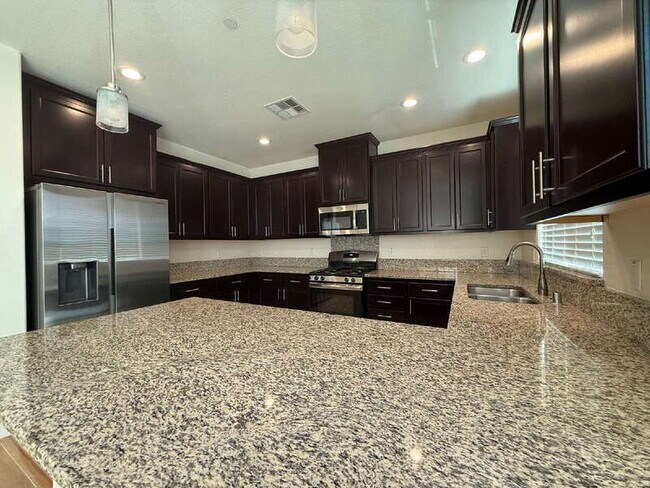 Building Photo - 3654 el Dala Ln