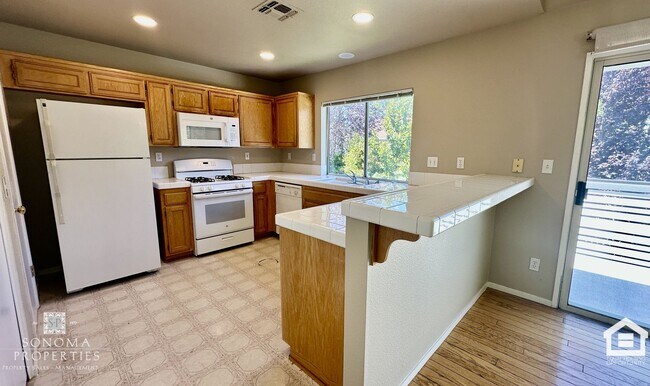 Building Photo - Light-Filled 3BD/2BA Home in Desirable Fry...