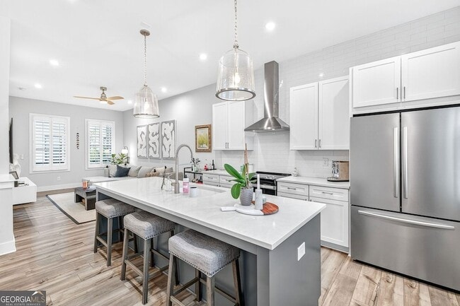 Primary Photo - 4465 Dalston Dr