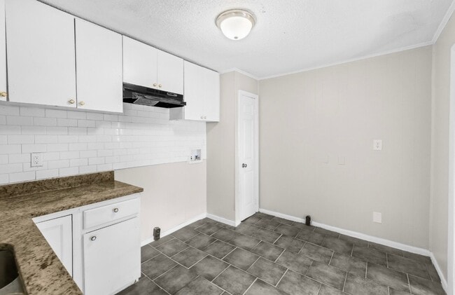 Building Photo - 4104 41st Ave N