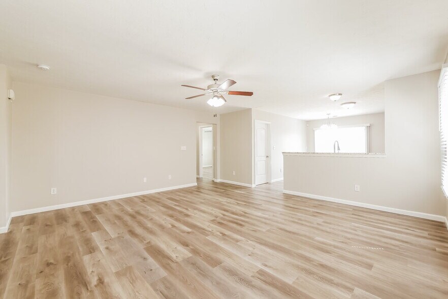 Building Photo - 6439 Emerald Springs Dr