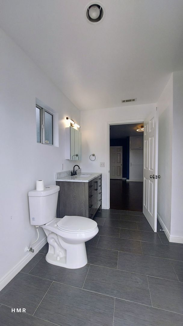 Building Photo - Beautiful home in Chino
