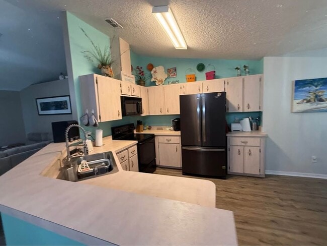 Building Photo - 18271 SW 99th Ln