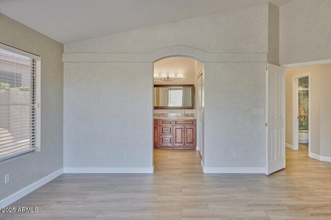 Building Photo - 10278 E Tierra Buena Ln