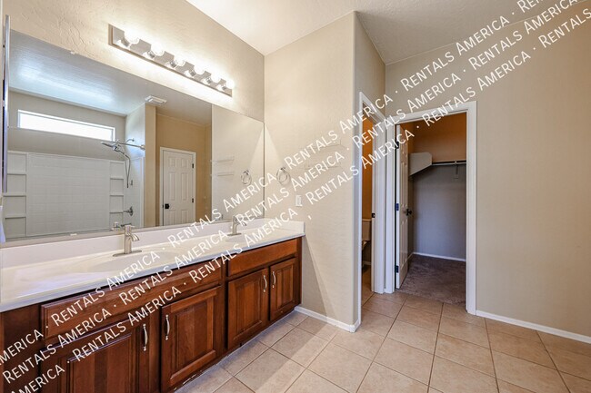 Building Photo - 14977 W Charter Oak Rd
