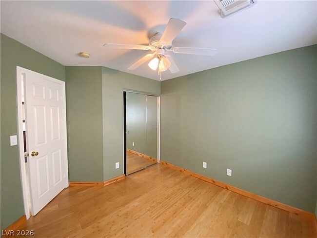 Building Photo - 6496 Robusta Ct