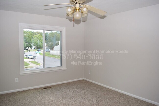 Building Photo - 5953 Blackpoole Ln