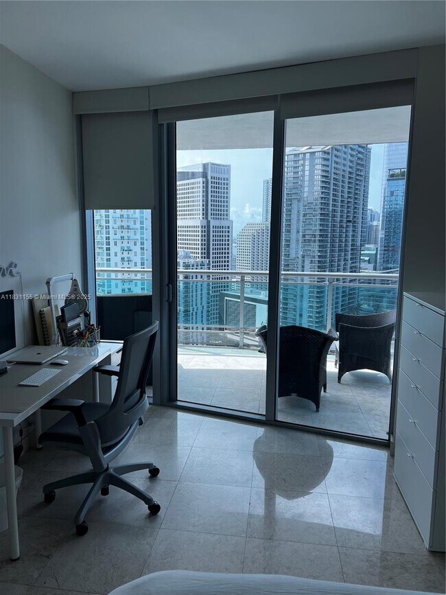 Building Photo - 350 S Miami Ave