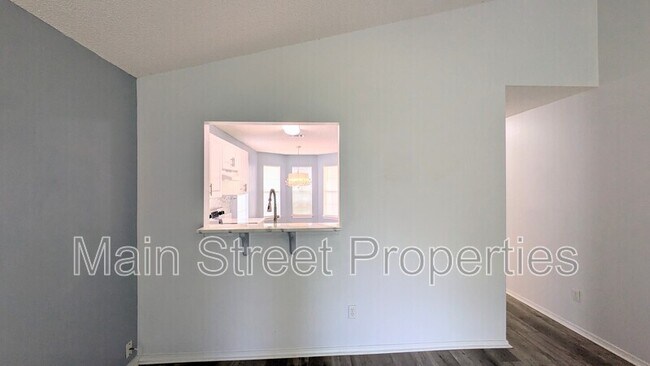 Building Photo - 2466 Redoubt Ave