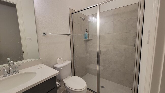 Building Photo - 1720 Scenic Hts Ln