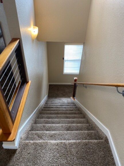 Building Photo - Beautiful 2BD/2BA Condo with Garage in Par...