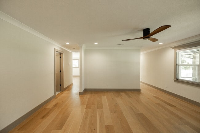 Building Photo - 331 Clover Hill Rd