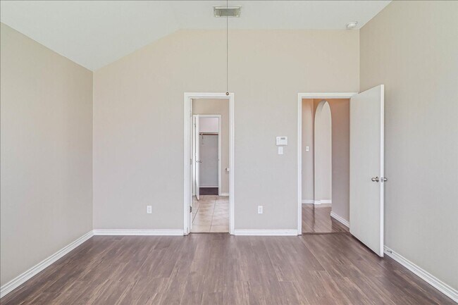 Building Photo - 2317 Tropical Wind Dr