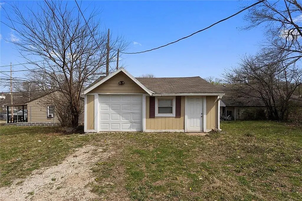 Garage - 1825 N 47th St