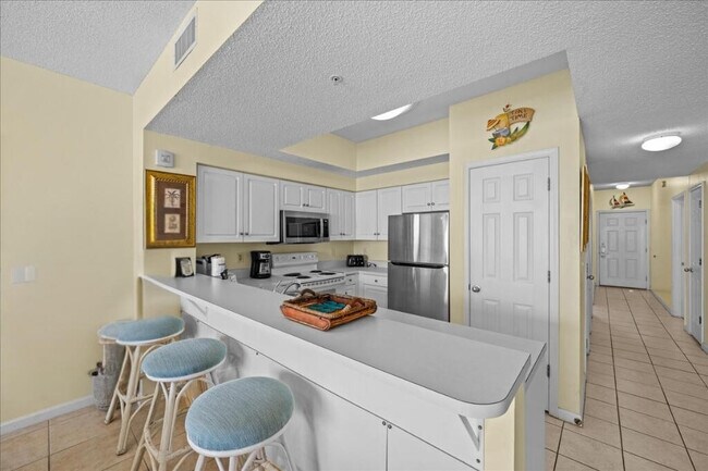 Building Photo - 1200 Scenic Gulf Dr