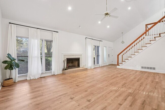 Building Photo - 10630 Timberstone Rd