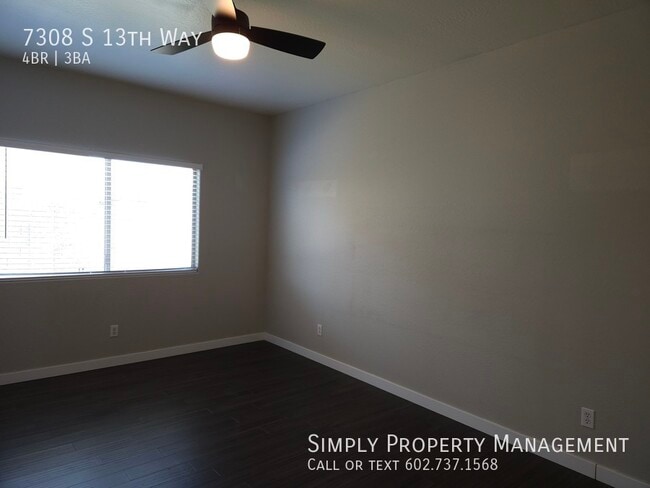 Building Photo - Spacious 4 Bedroom 2.5 Bathroom Home!