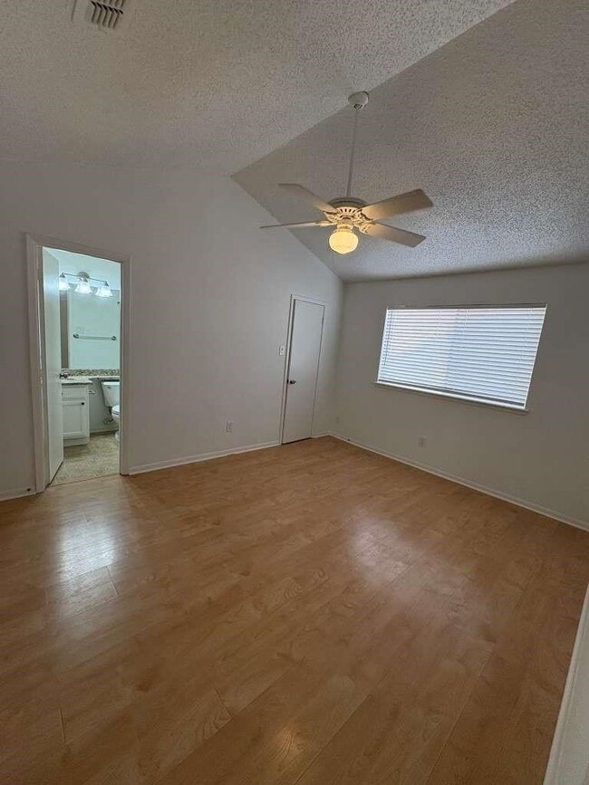 Building Photo - 4007 Issacks Way