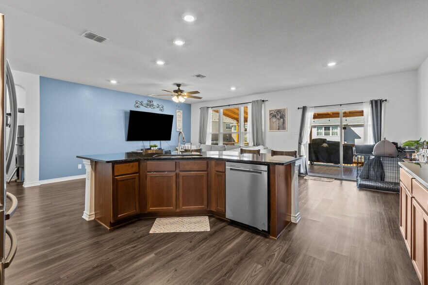 Building Photo - 14923 Hestia Ct