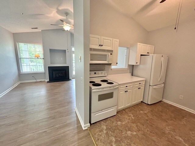 Building Photo - 3010 Winston Dr