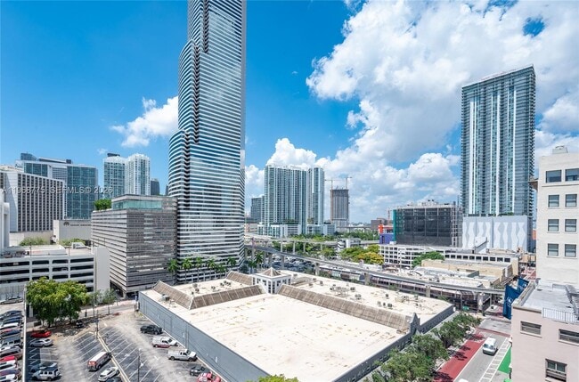 Building Photo - 151 SE 1st St