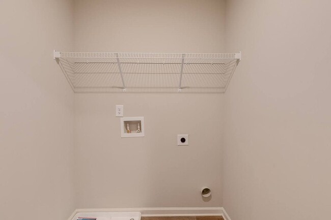 Building Photo - COMING SOON - Beautiful Fountain Inn home!  RARE FIND – Spacious 5 Bedroom Home with 1 Month FREE...