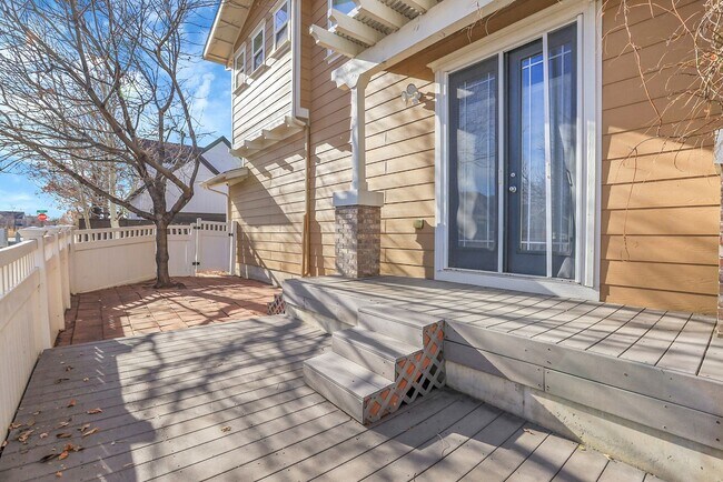 Building Photo - Central Park HOUSE for rent! 2 BLOCKS TO STANLEY MARKETPLACE