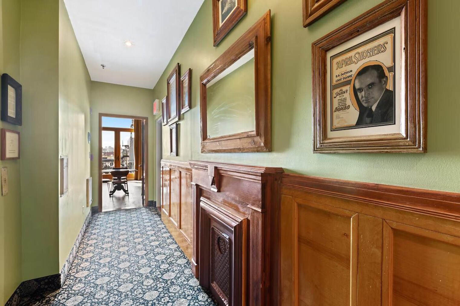 Building Photo - 263 Broome St