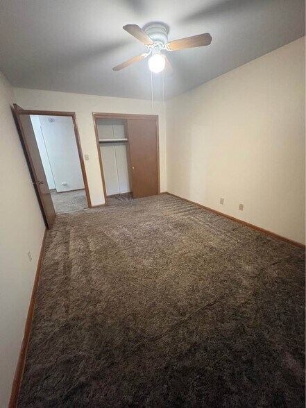 Building Photo - 1258 E Elm St