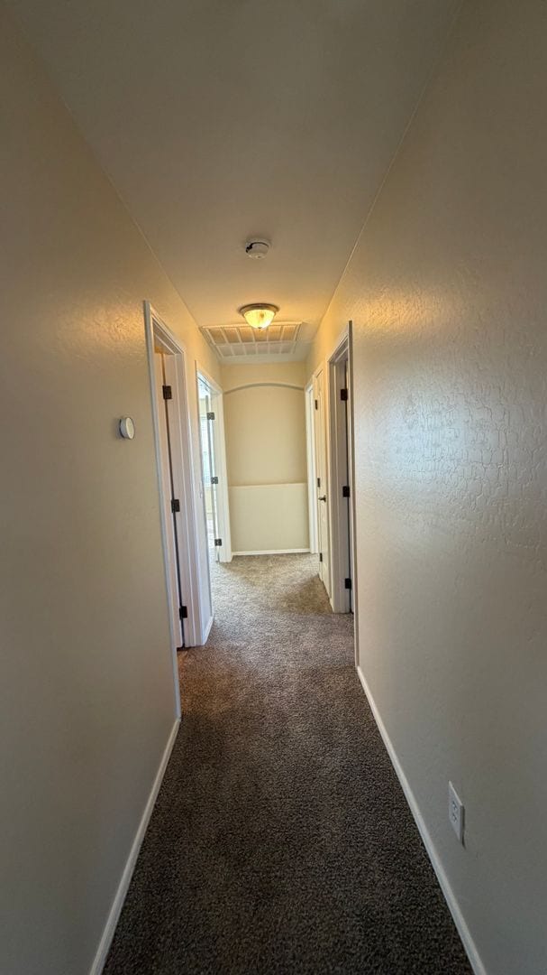 Building Photo - Spacious Surprise home with large backyard