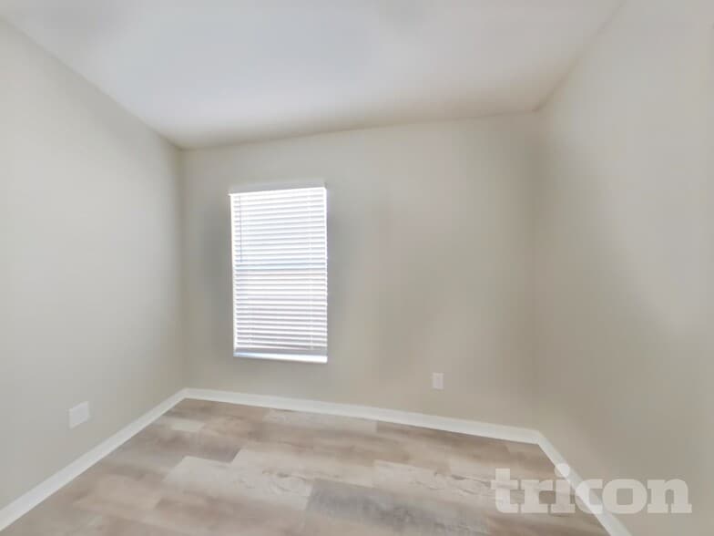 Building Photo - 133 Fern Springs St