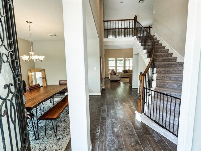 Building Photo - 4054 Northern Spruce Dr