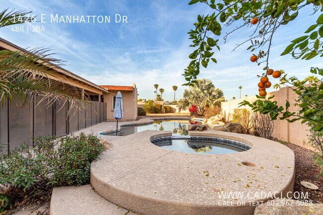 Building Photo - 1426 E Manhatton Dr