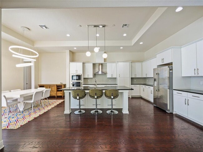 Building Photo - 15704 Marina Bay Dr