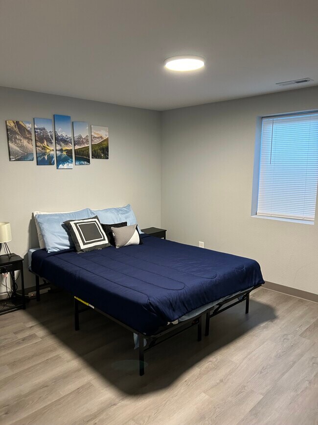 Master Bedroom Furnished - 3410 N Cascade Ave