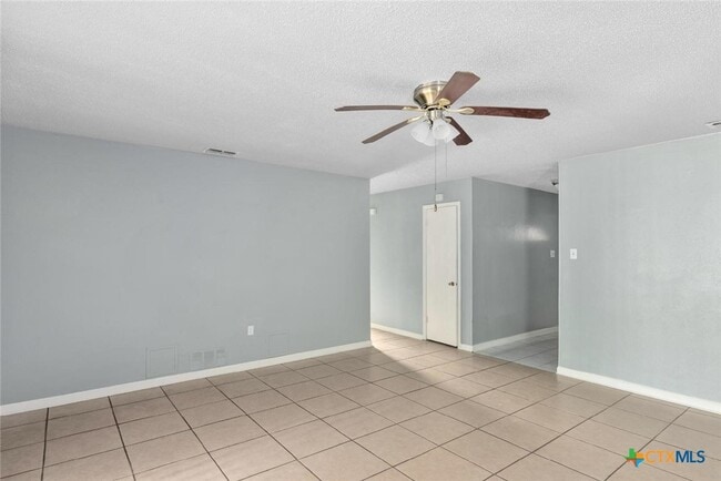 Building Photo - 1301 Little St