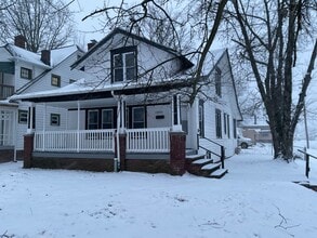 Building Photo - 12602 Thornhurst Ave