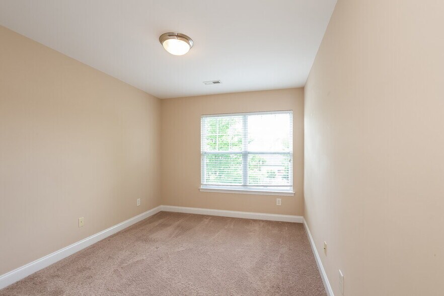Building Photo - 13768 Aldenbrook Dr