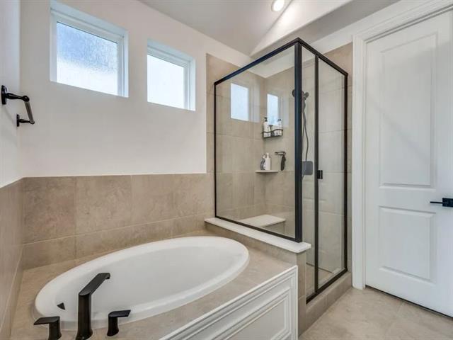 Building Photo - 10482 Great Days Dr