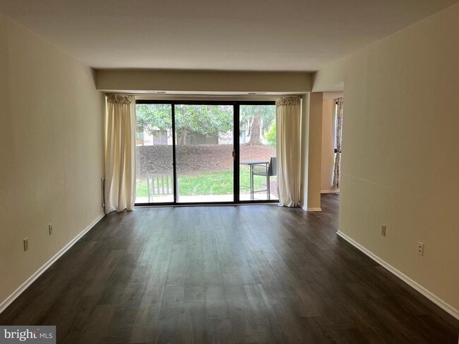 Building Photo - 2044 Royal Fern Ct