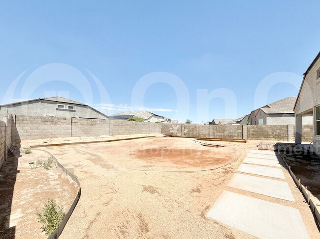 Building Photo - 30932 W Verde Ln